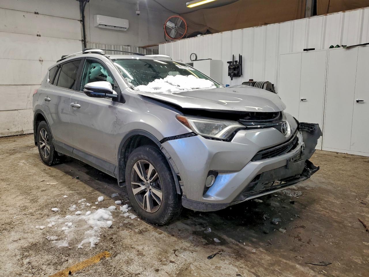 2016 TOYOTA RAV4
