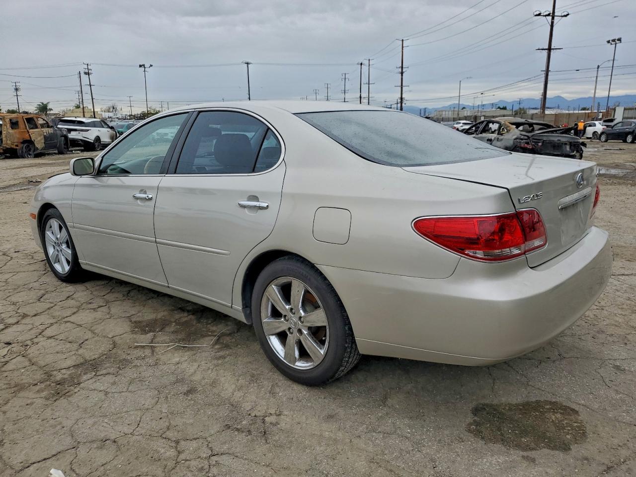 2005 LEXUS ES 330