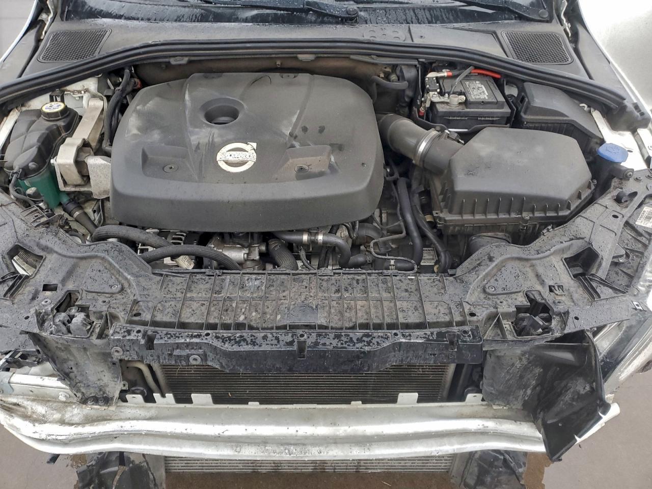 2015 VOLVO S60