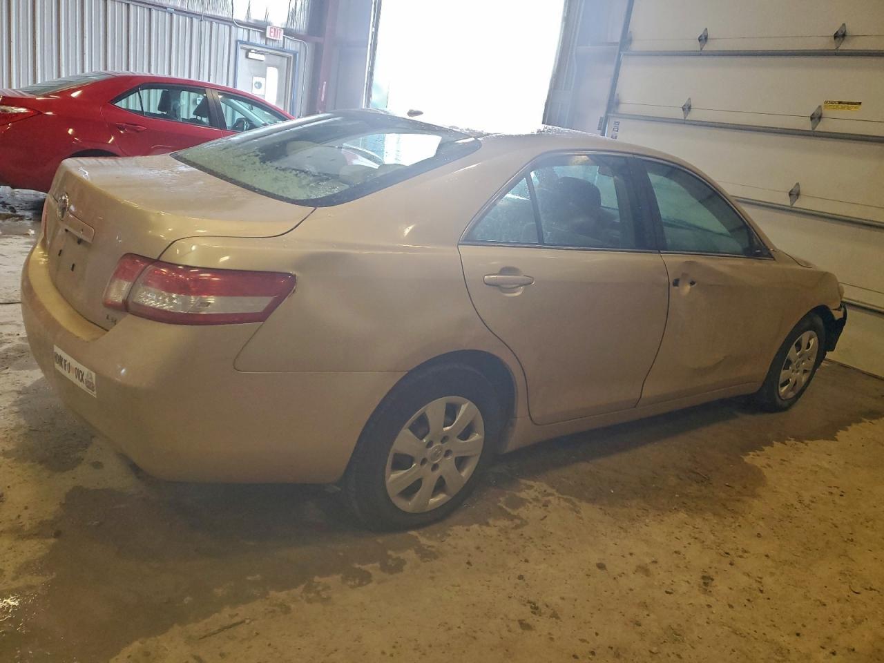 2010 TOYOTA CAMRY
