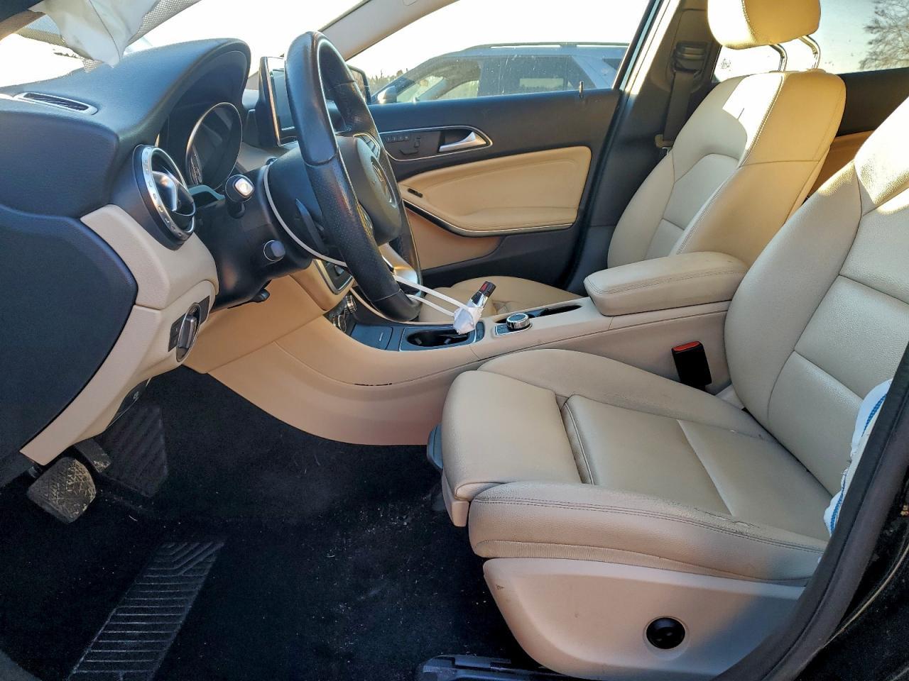 2017 MERCEDES-BENZ GLA-Class