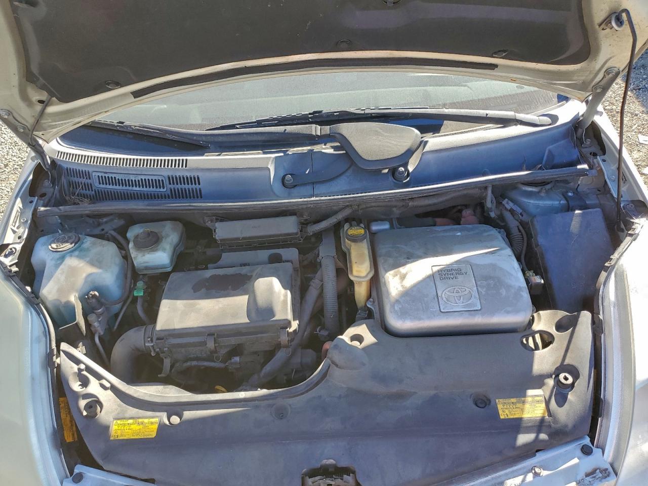 2004 TOYOTA PRIUS