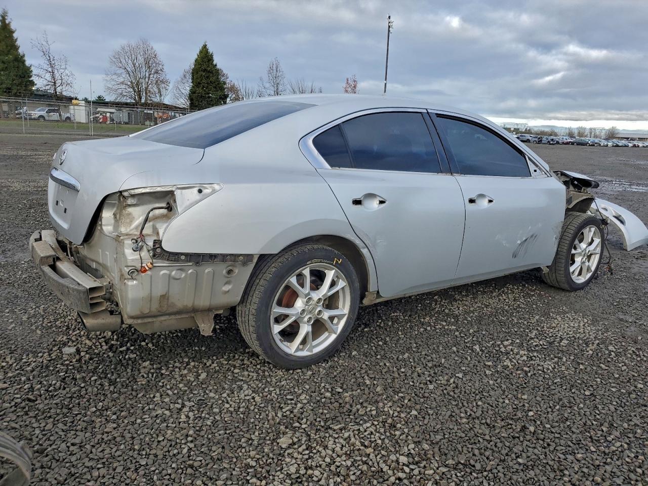 2013 NISSAN Maxima