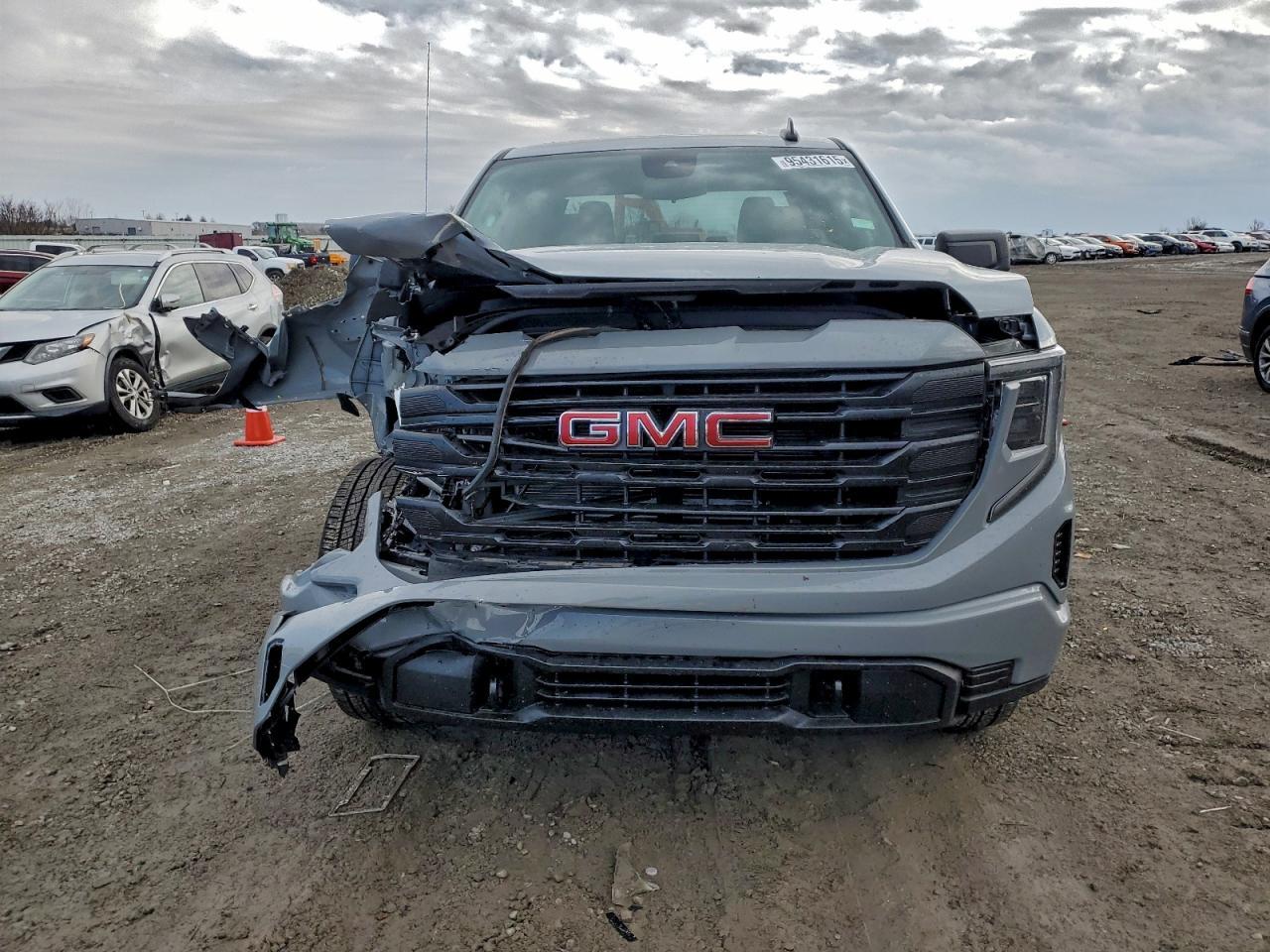 2025 GMC Sierra