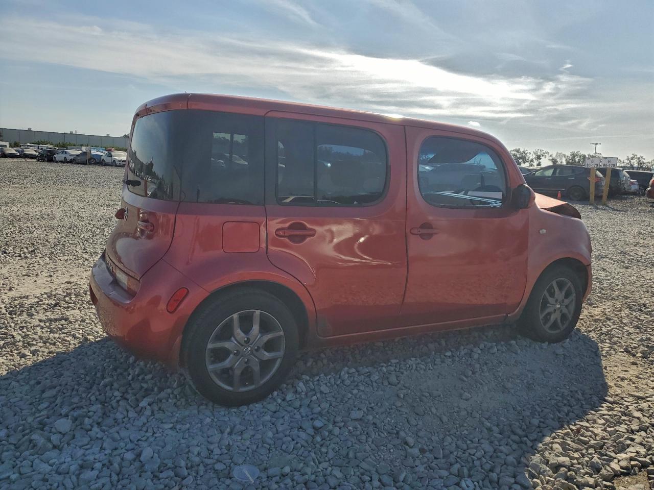 2010 NISSAN CUBE