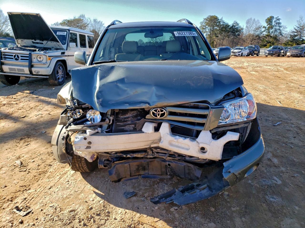 2004 TOYOTA HIGHLANDER