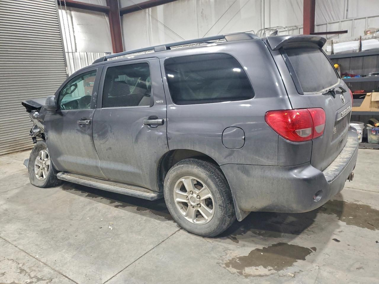 2015 TOYOTA Sequoia