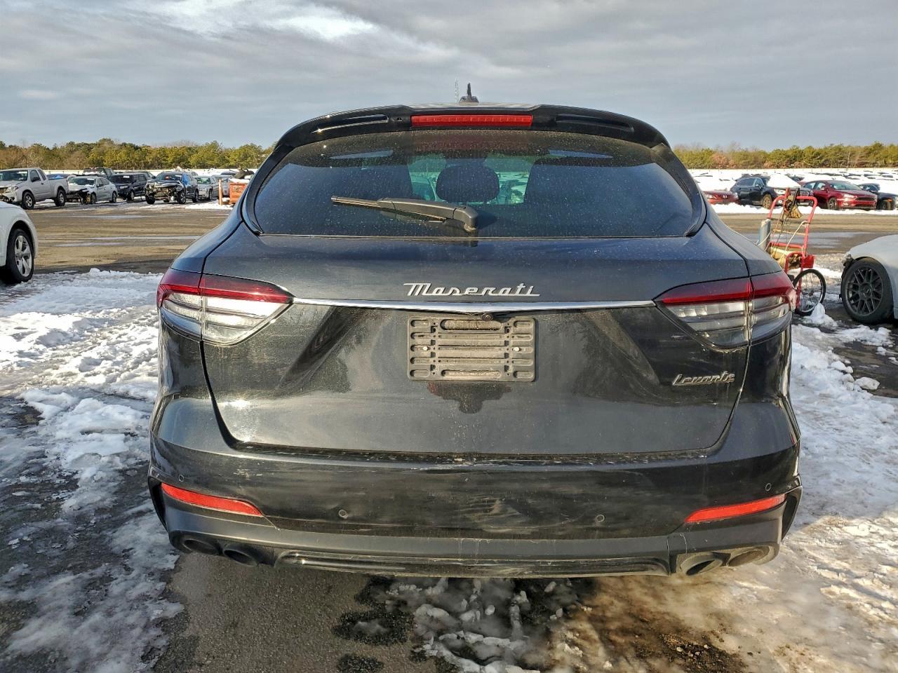 2023 MASERATI Levante