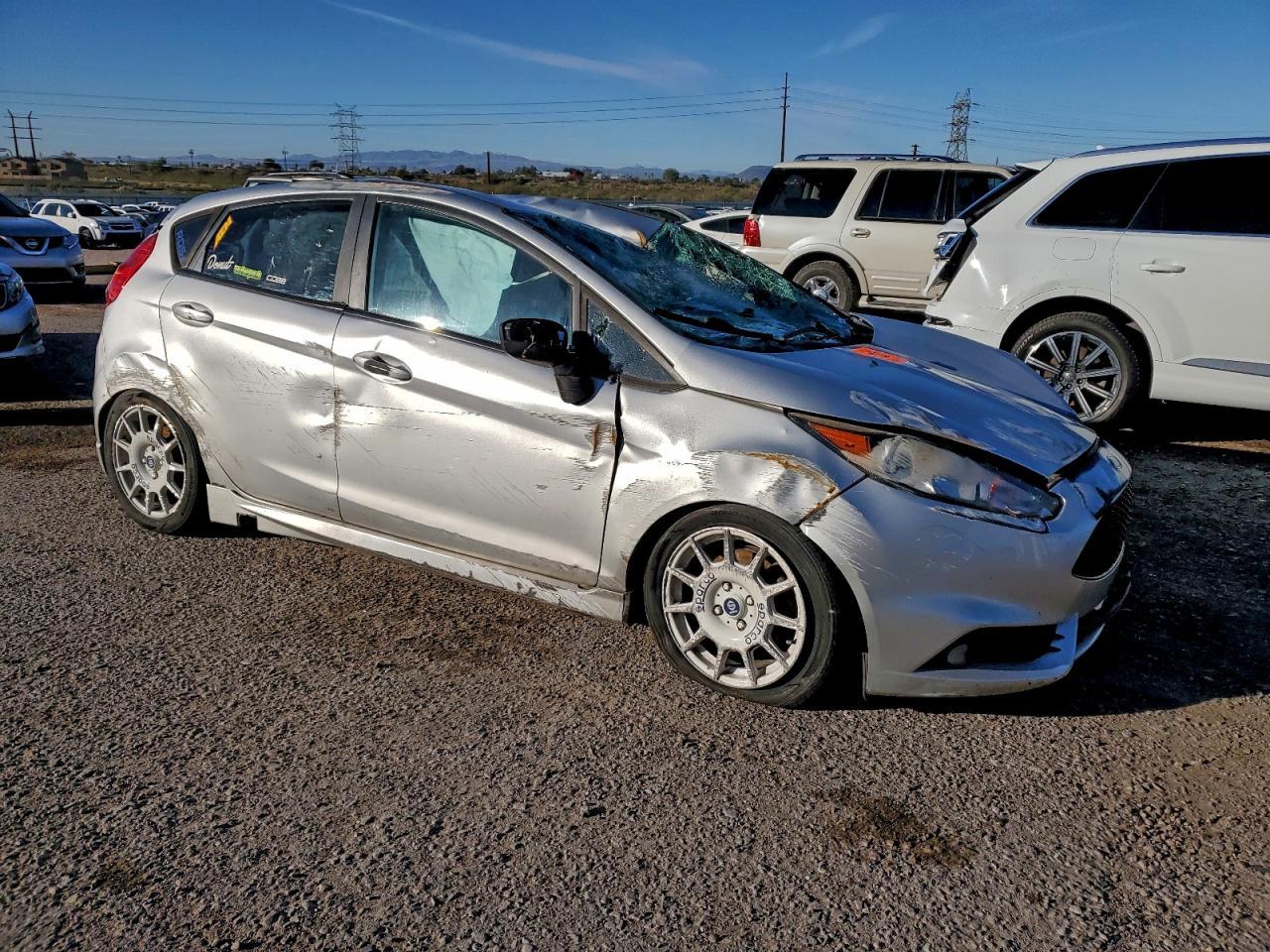 2015 FORD Fiesta