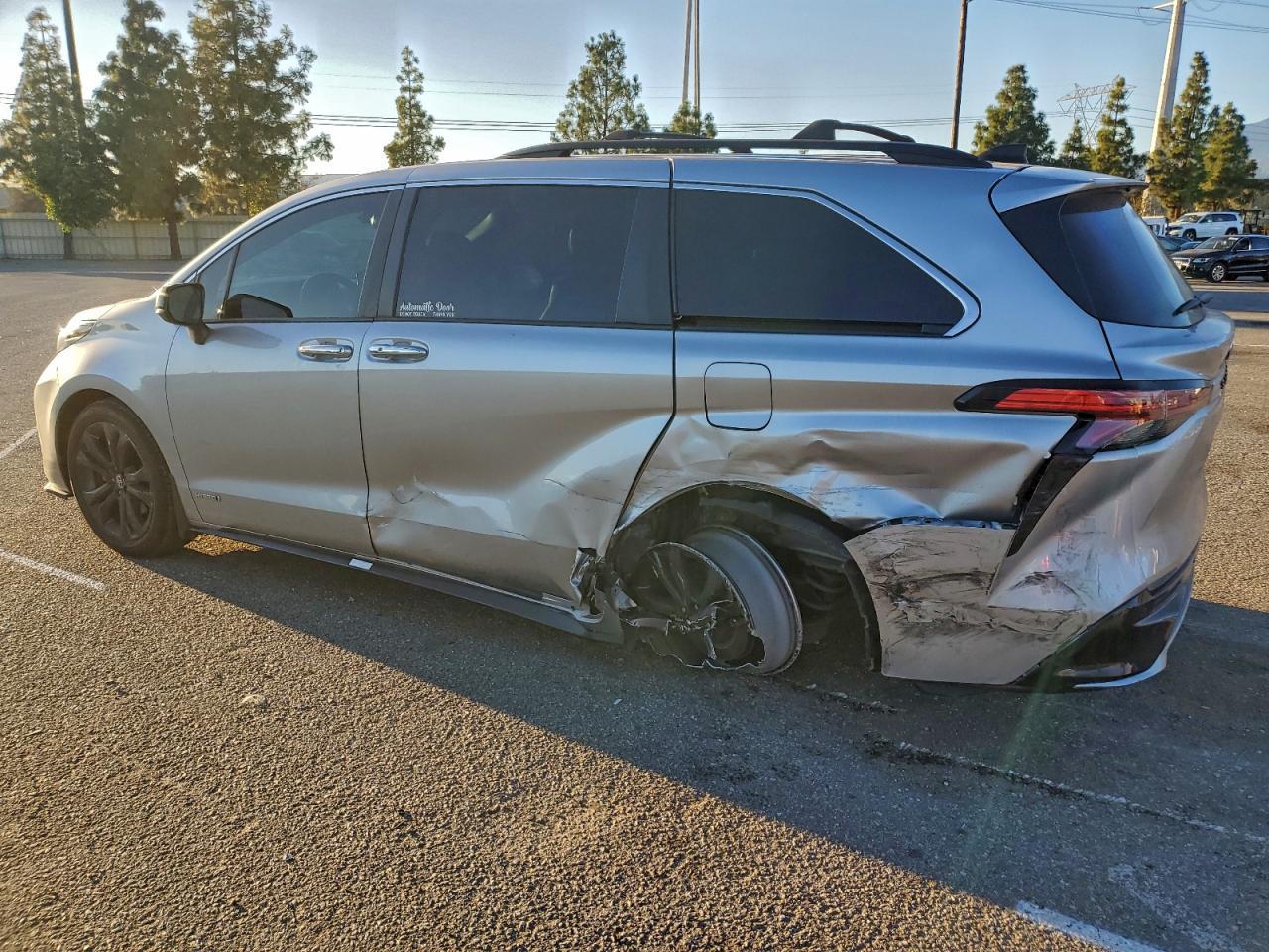 2021 TOYOTA SIENNA