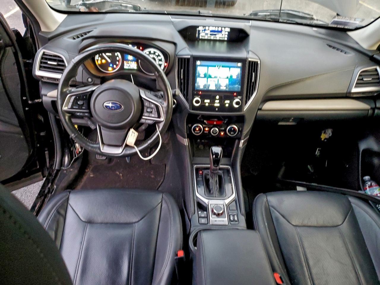 2022 SUBARU FORESTER