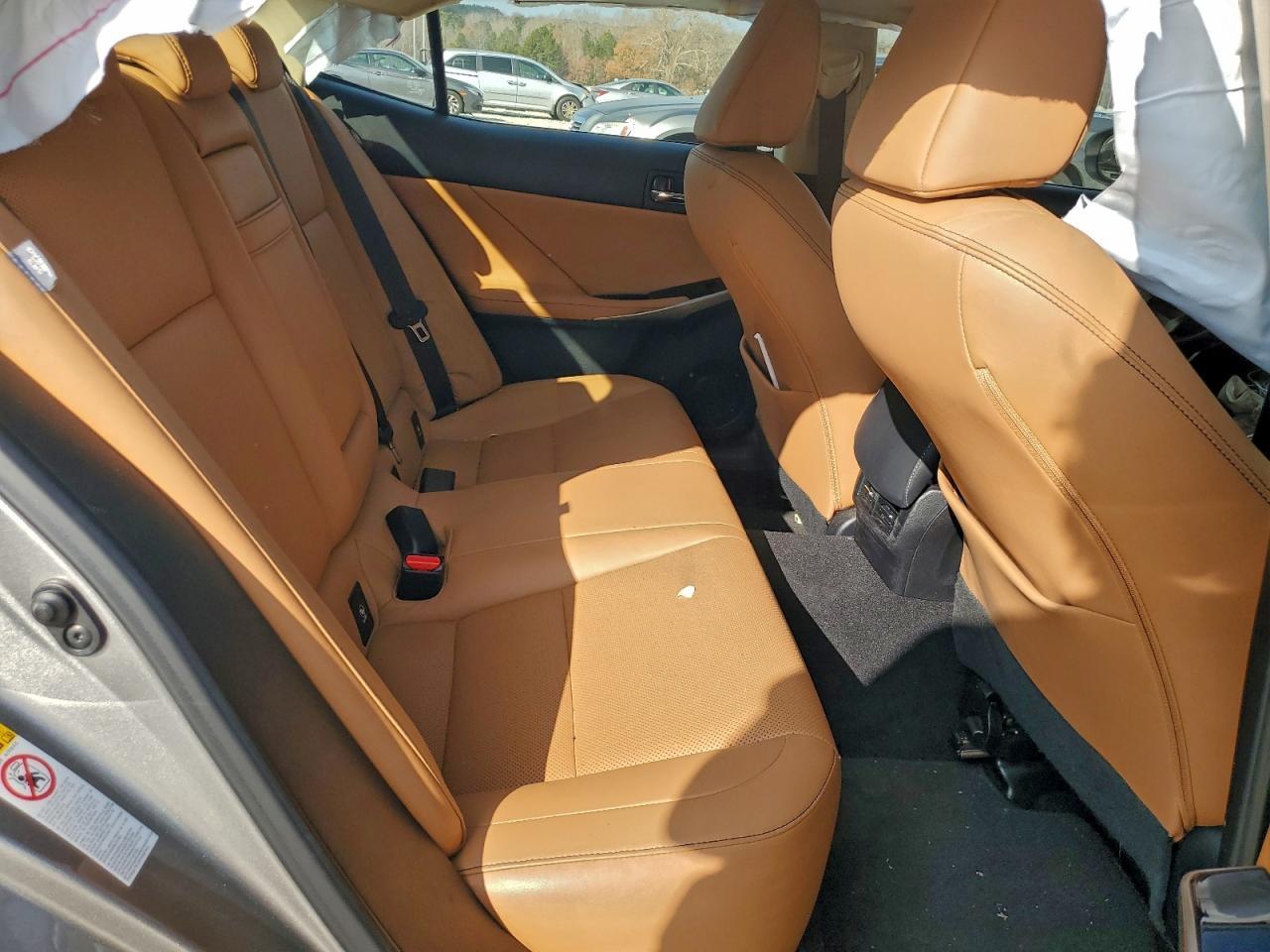 2016 LEXUS IS 200t