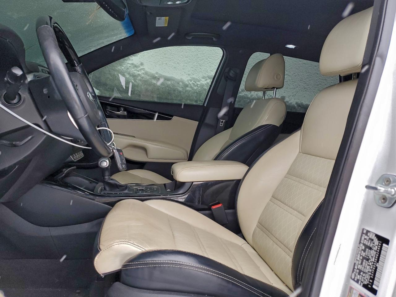 2017 KIA SORENTO