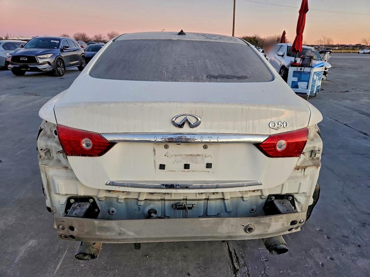 2017 INFINITI Q50
