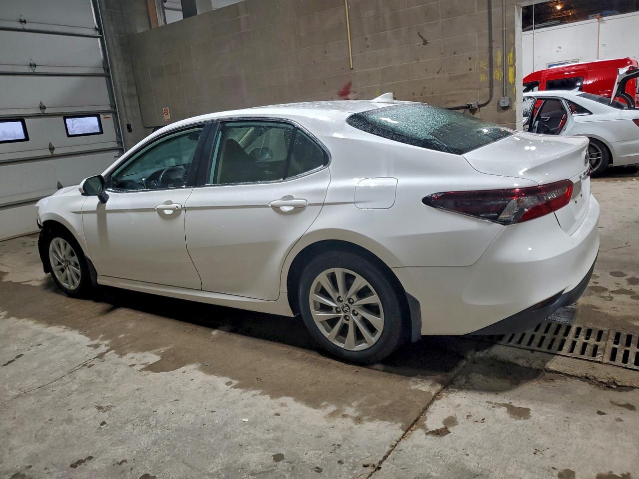2022 TOYOTA CAMRY