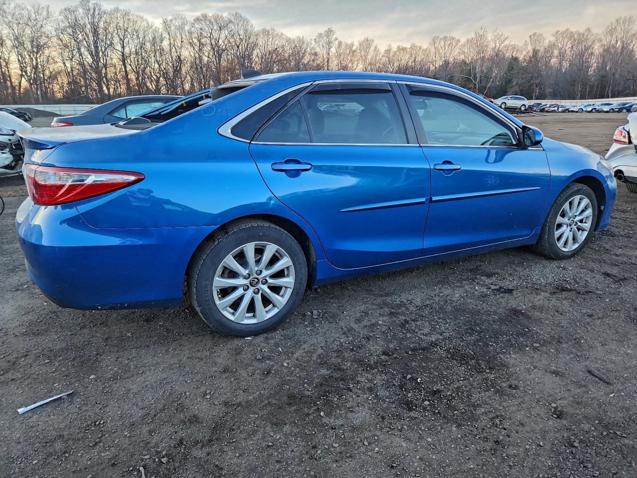 2017 TOYOTA CAMRY