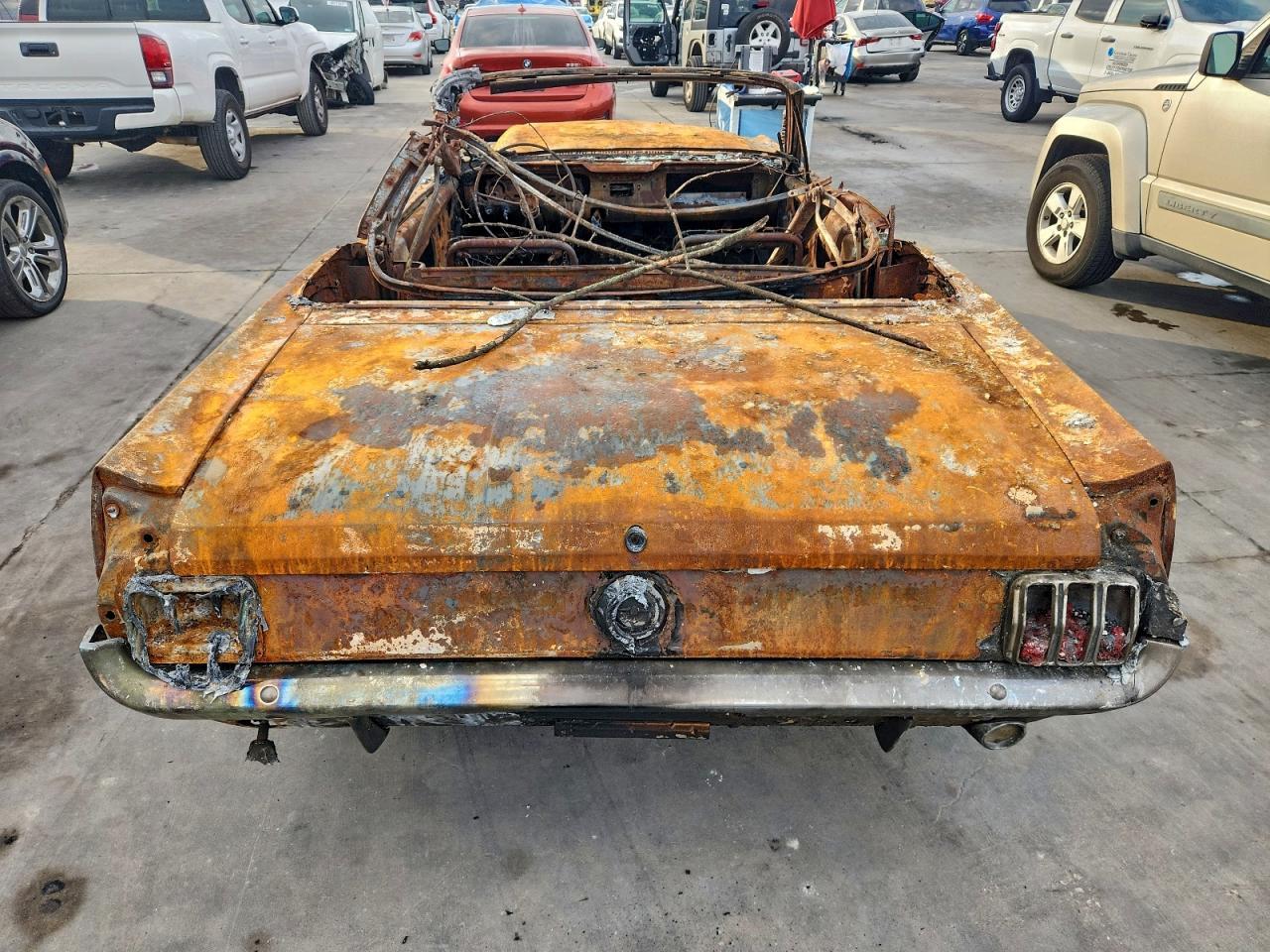 1965 FORD MUSTANG
