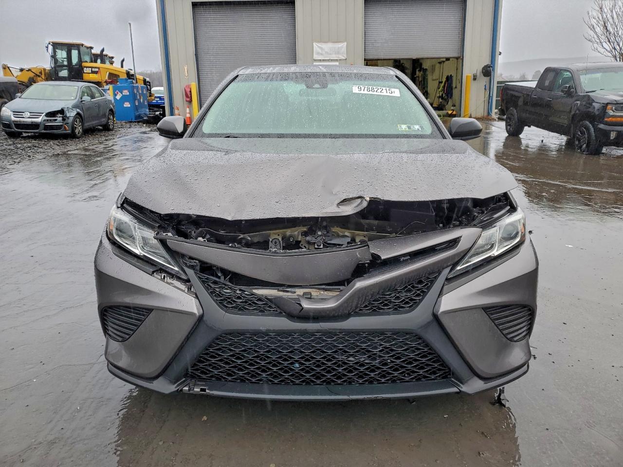 2018 TOYOTA CAMRY