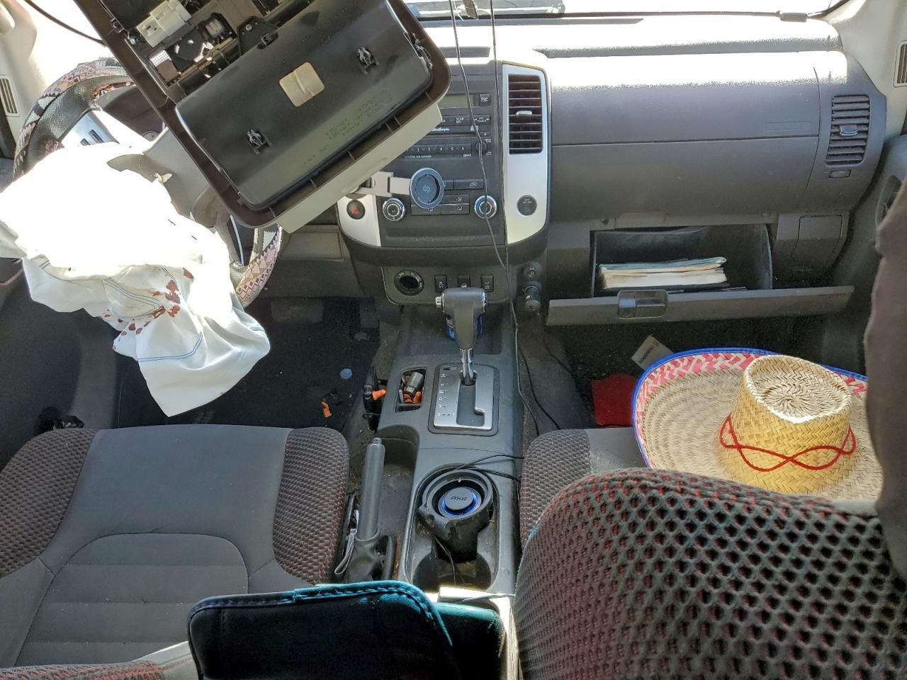 2012 NISSAN Frontier