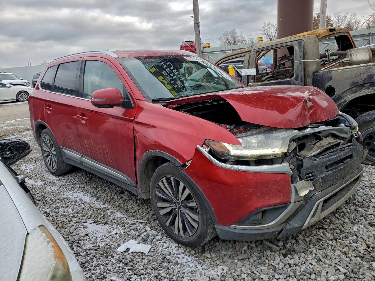 2019 MITSUBISHI outlander