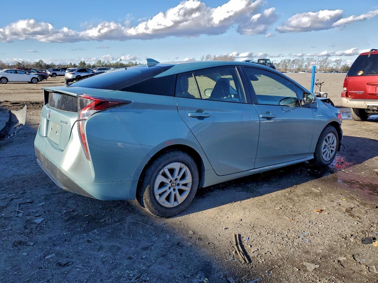 2017 TOYOTA PRIUS