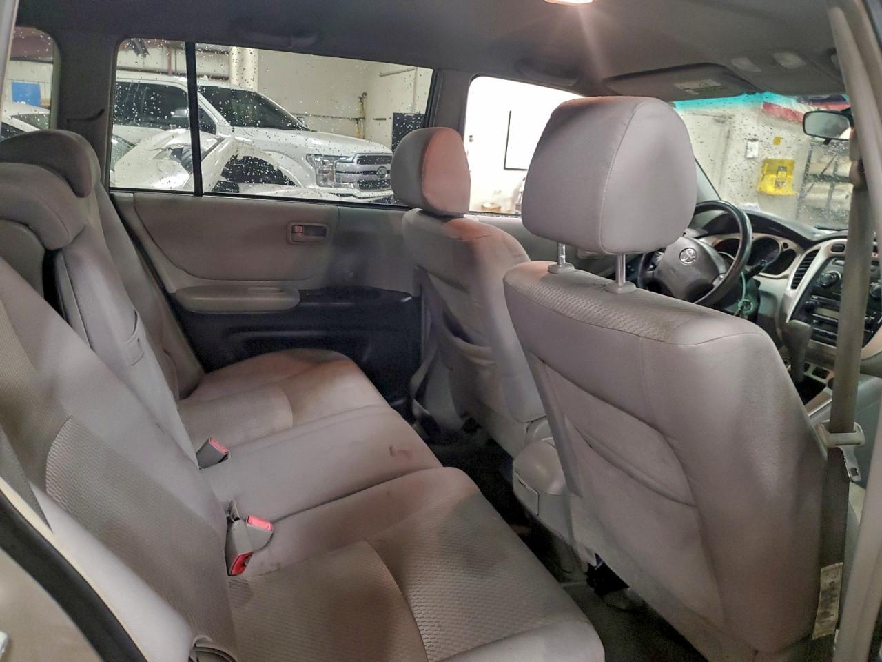 2005 TOYOTA HIGHLANDER