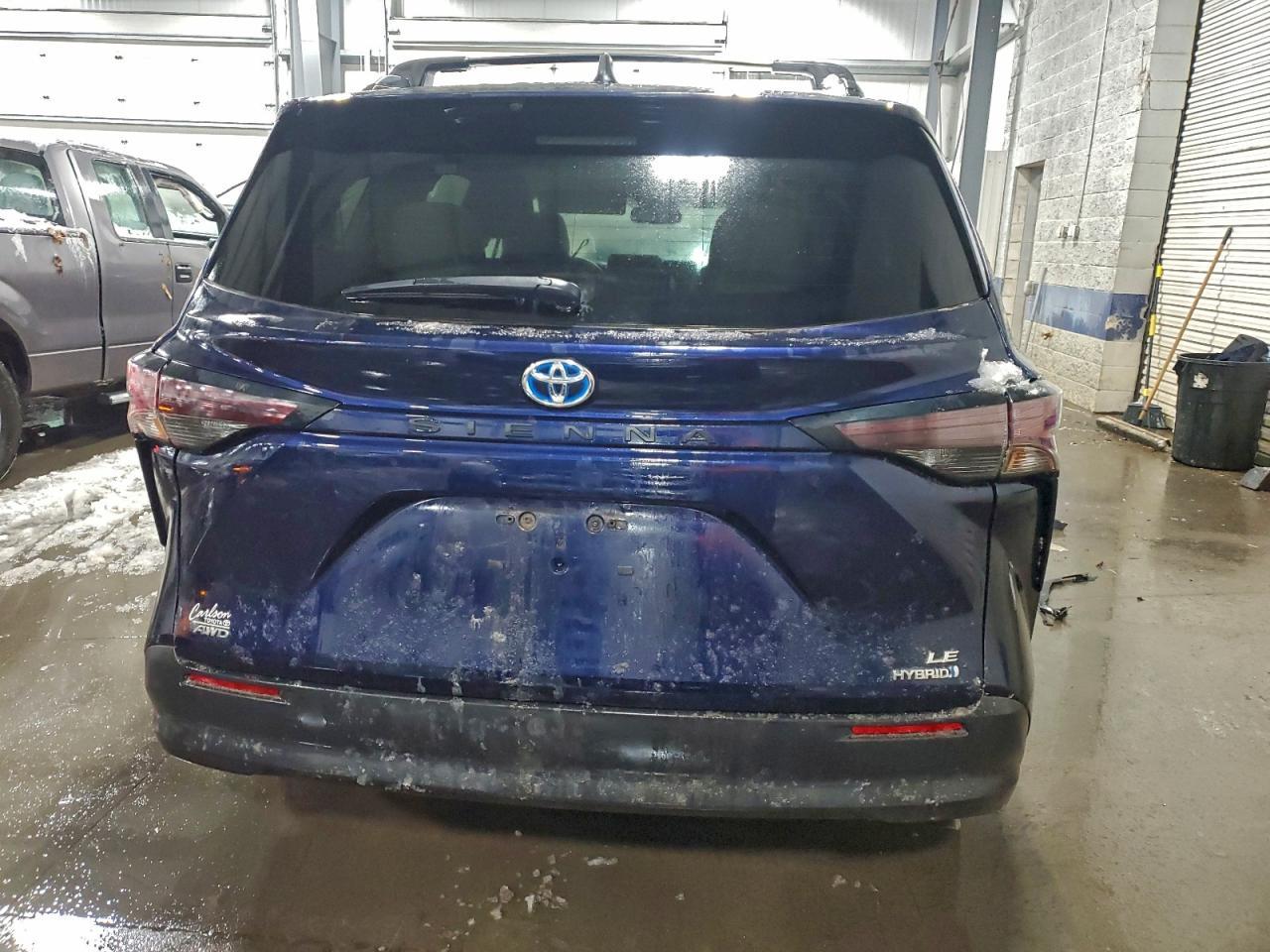 2024 TOYOTA SIENNA