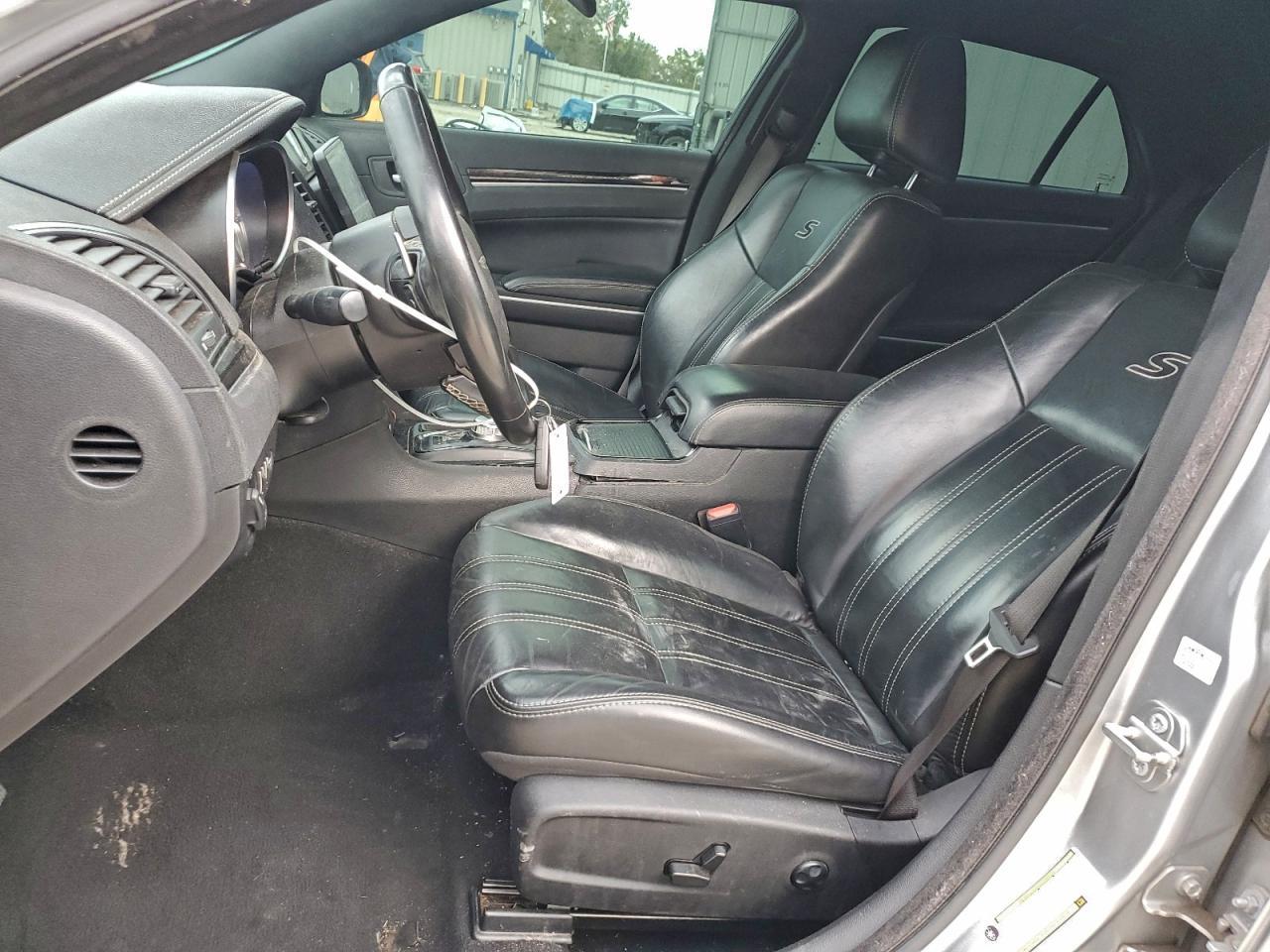 2021 CHRYSLER 300