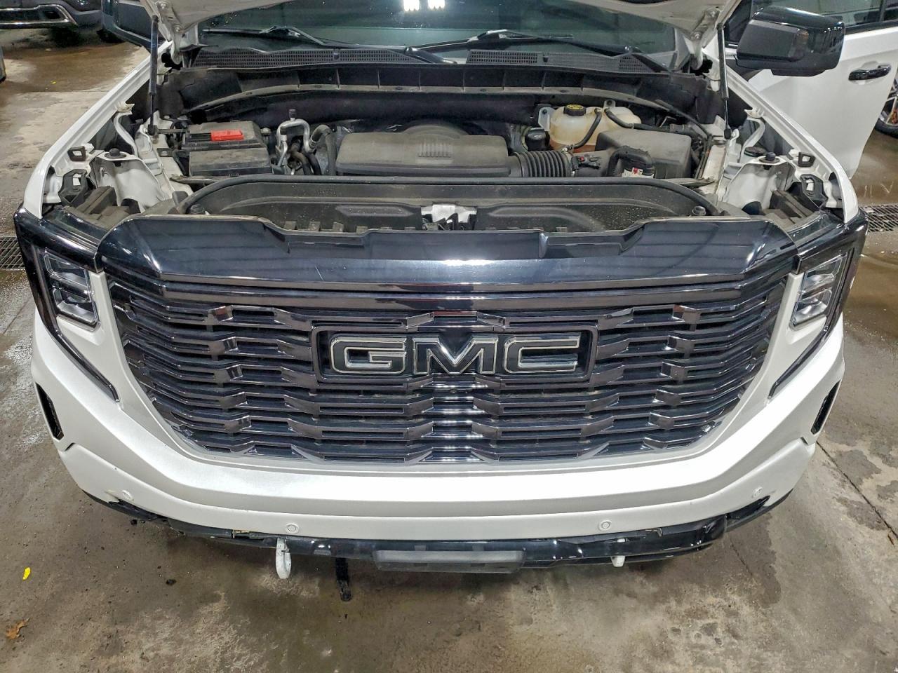 2023 GMC Sierra