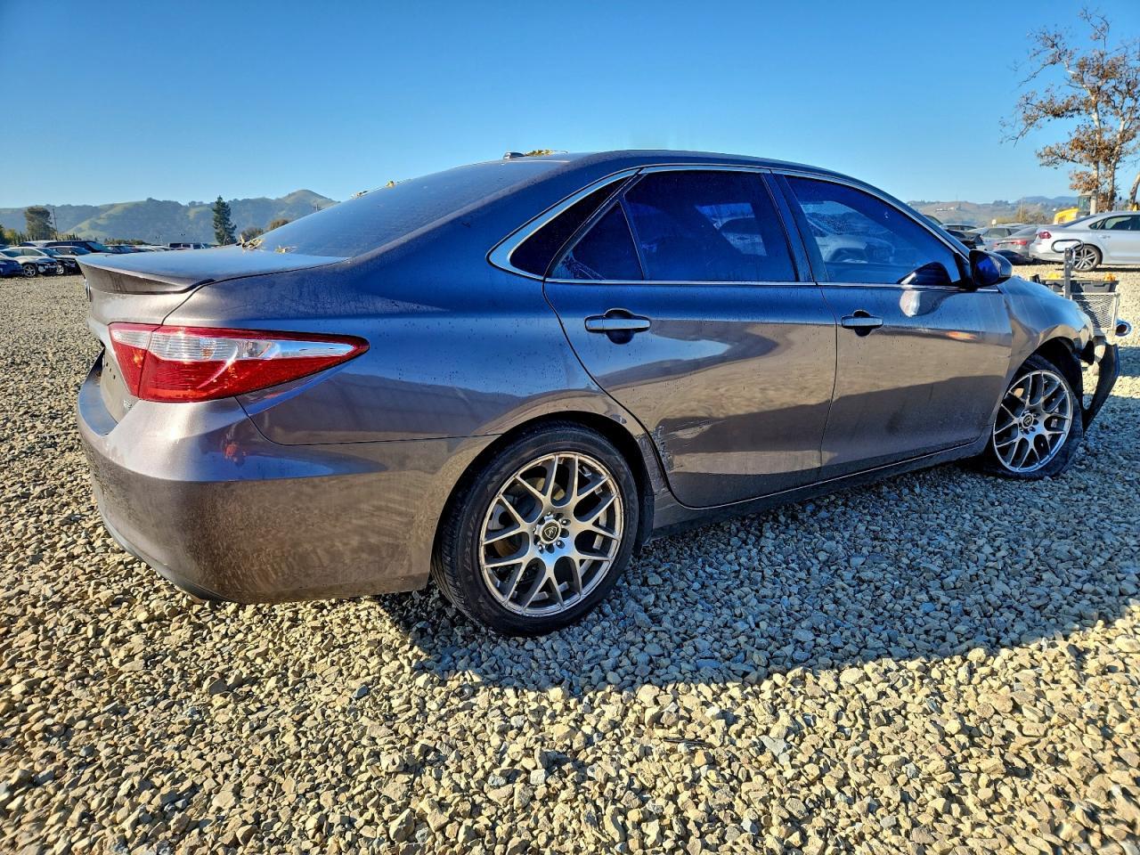 2017 TOYOTA CAMRY