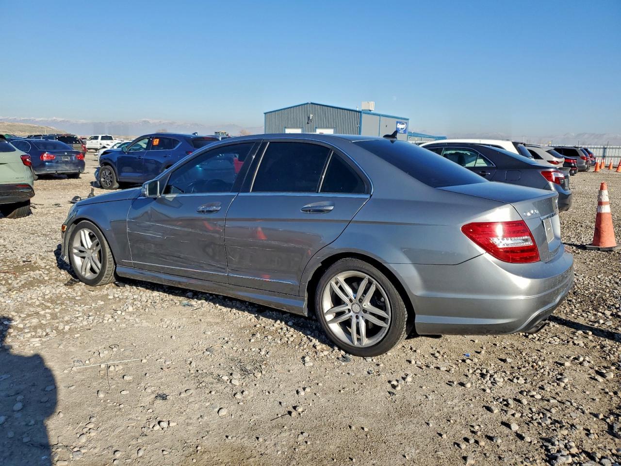 2012 MERCEDES-BENZ C-CLASS