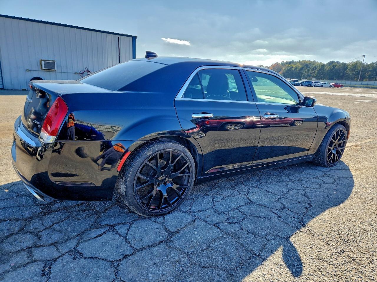 2016 CHRYSLER 300