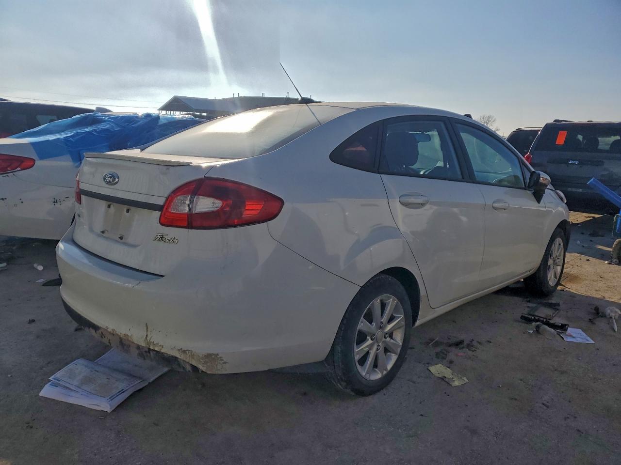 2013 FORD Fiesta