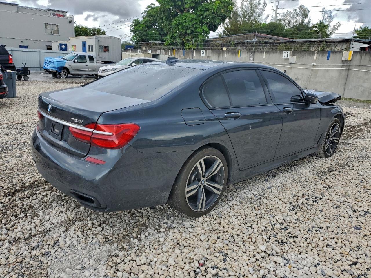 2016 BMW 7 series