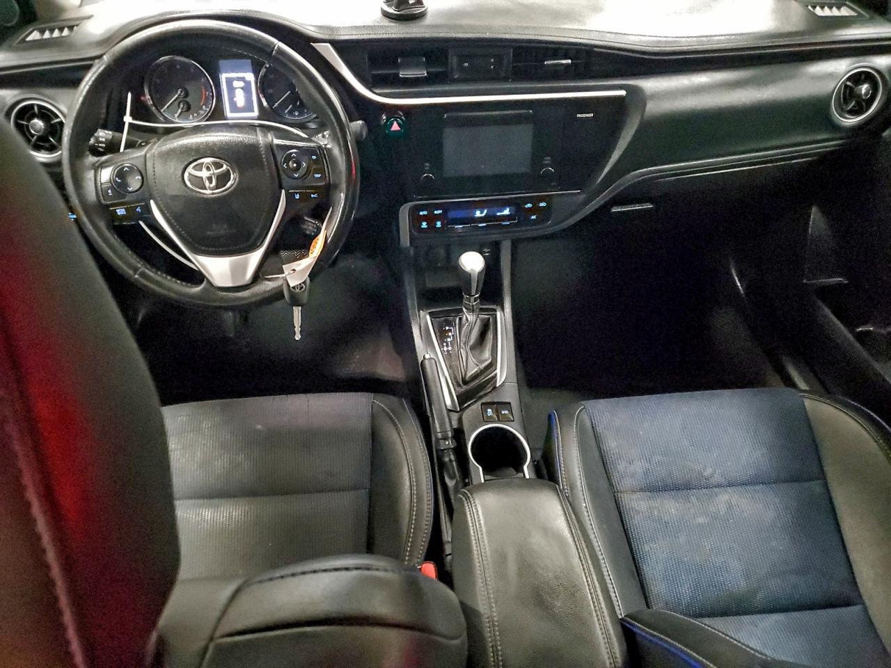 2017 TOYOTA COROLLA