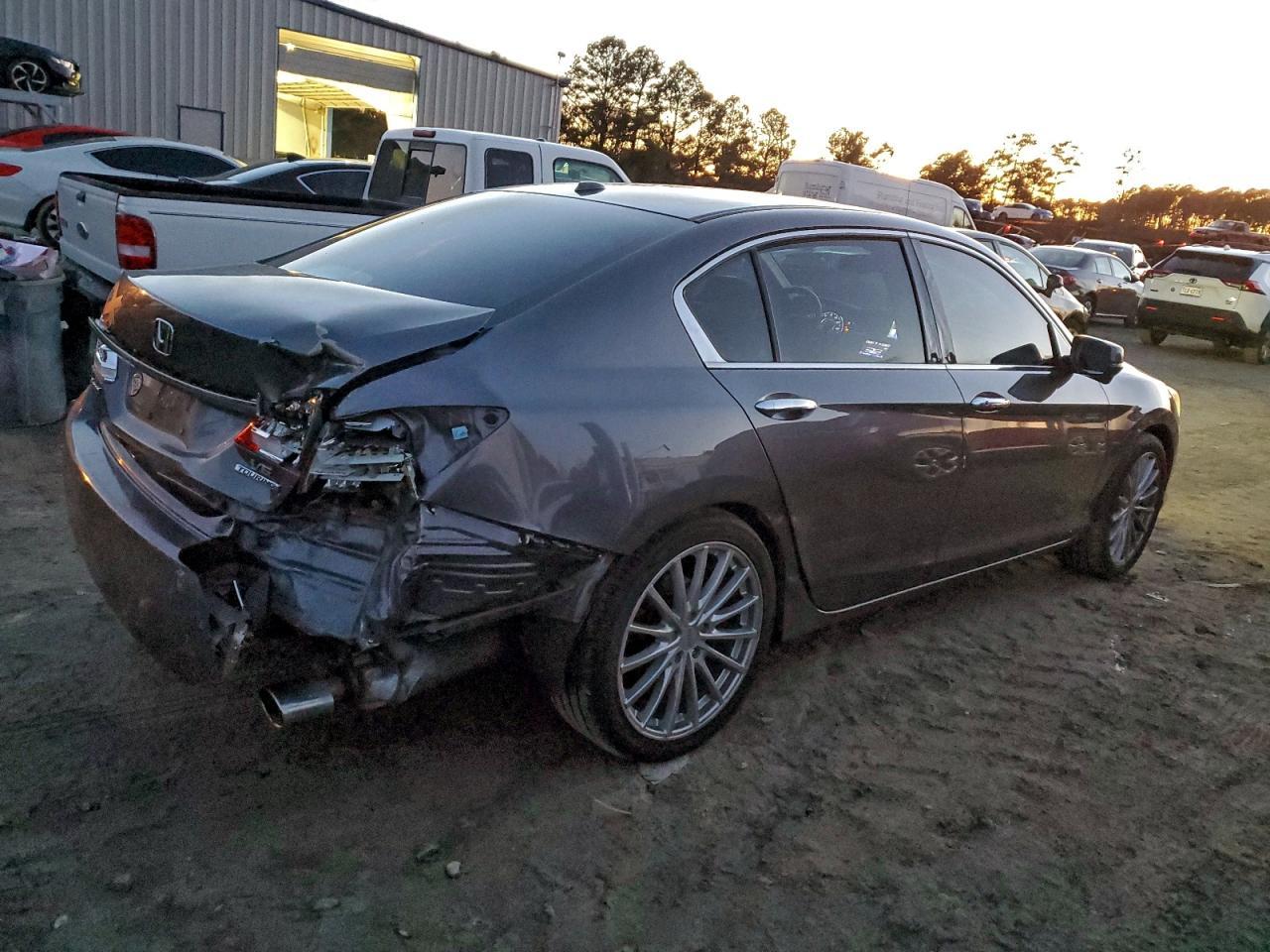 2015 HONDA ACCORD
