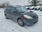 2009 TOYOTA SIENNA