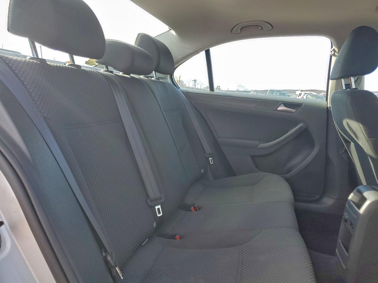 2012 VOLKSWAGEN JETTA