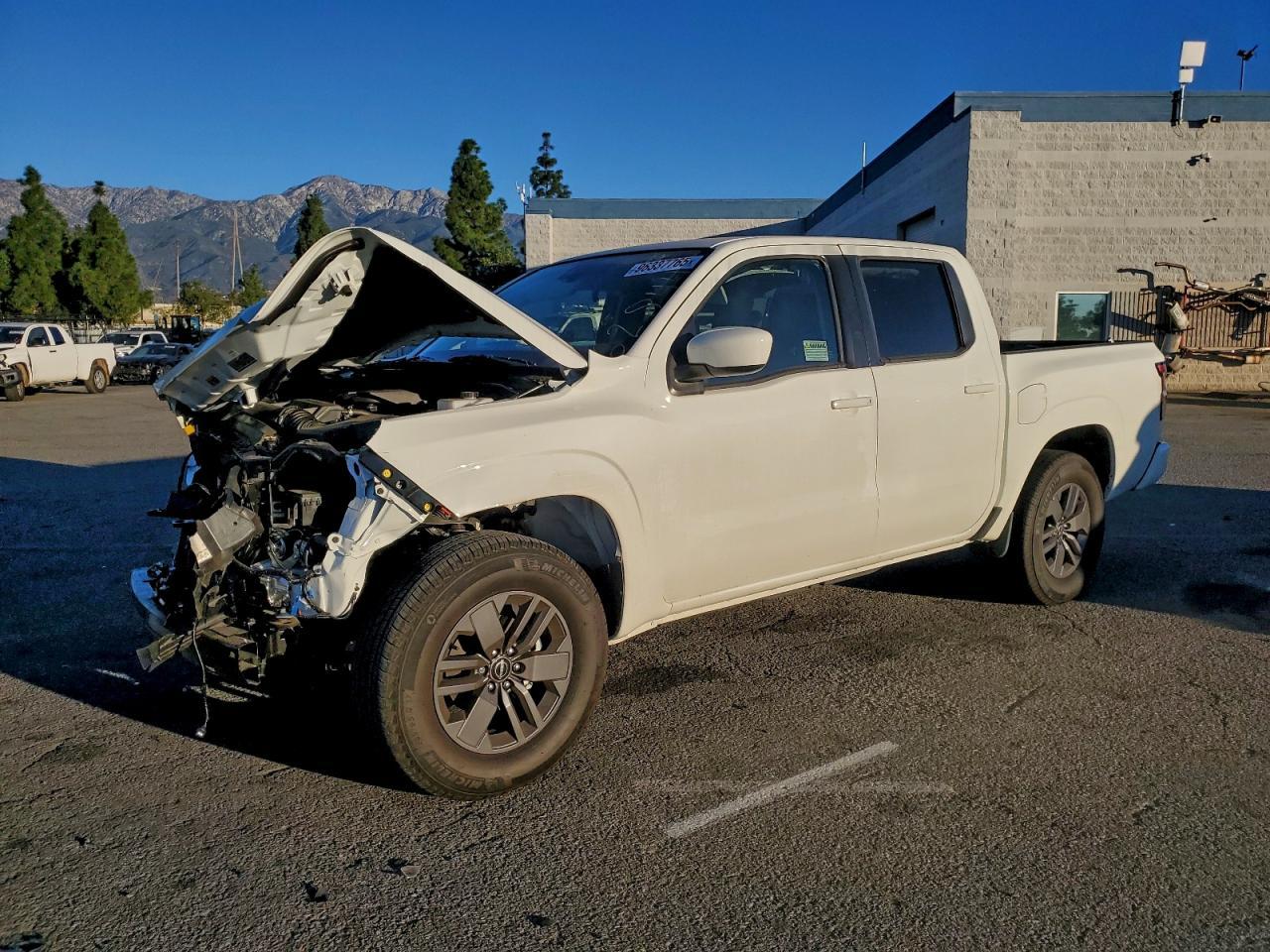 2025 NISSAN Frontier