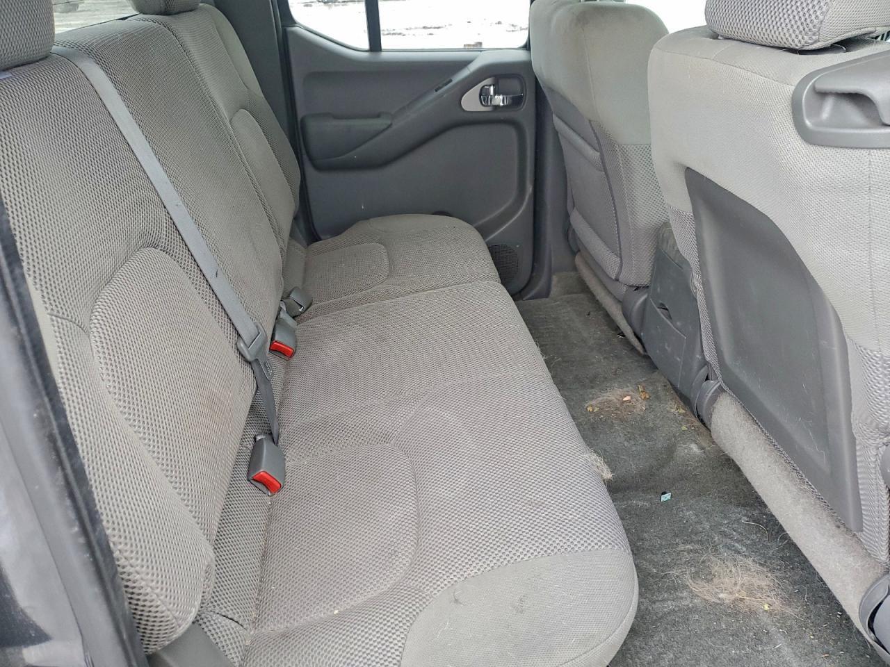 2012 NISSAN Frontier