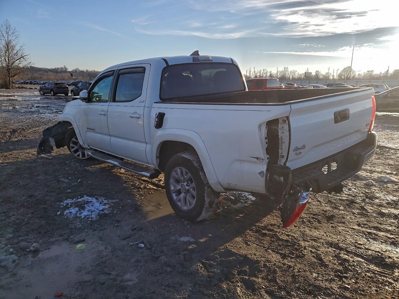 2016 TOYOTA TACOMA
