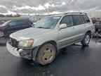 2006 TOYOTA HIGHLANDER