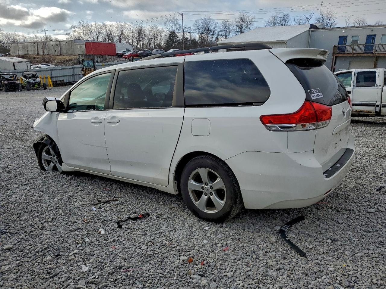 2014 TOYOTA SIENNA
