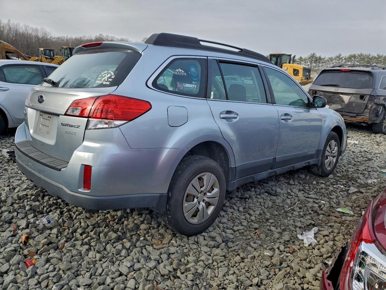 2013 SUBARU Outback