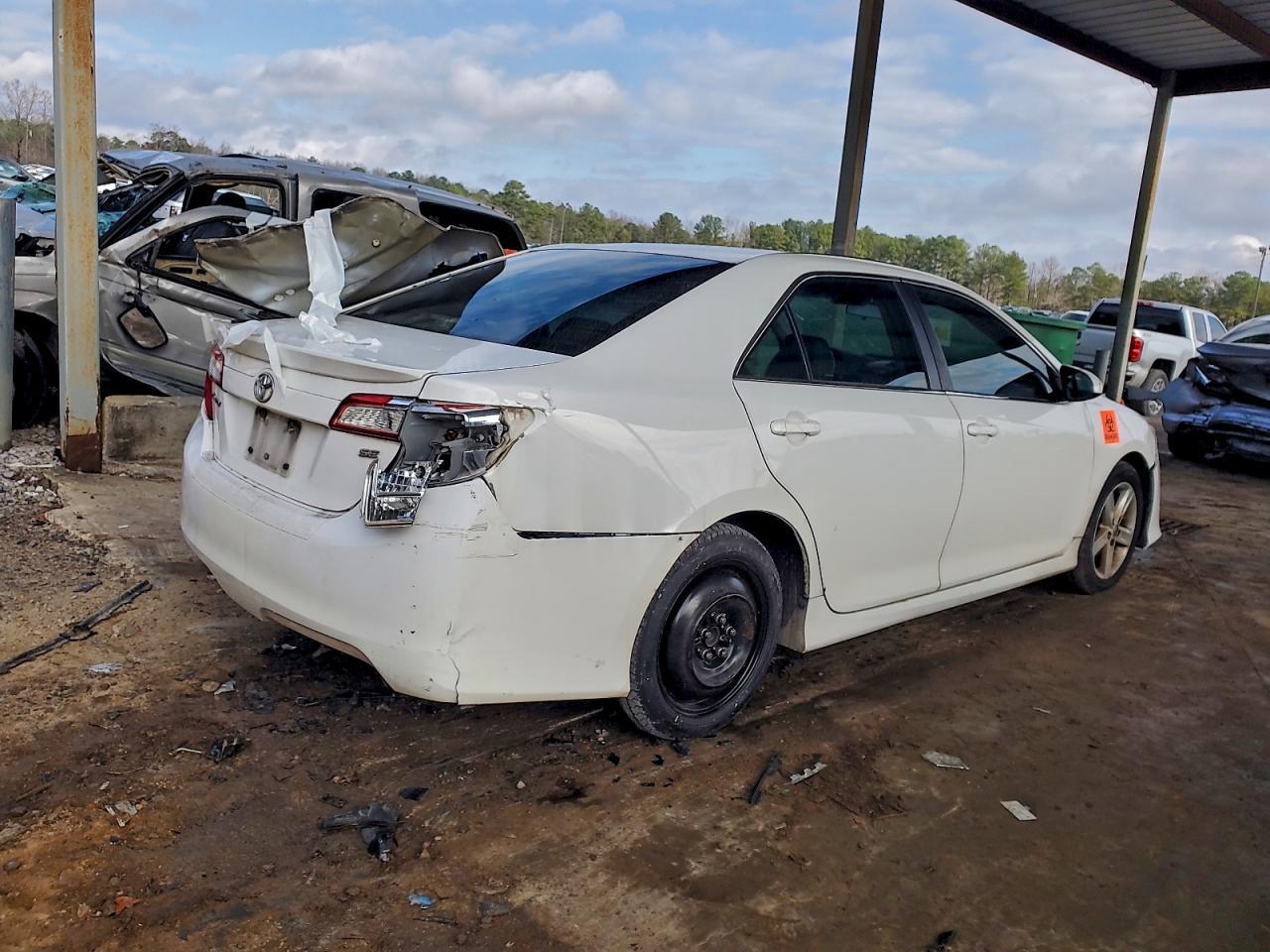 2013 TOYOTA CAMRY