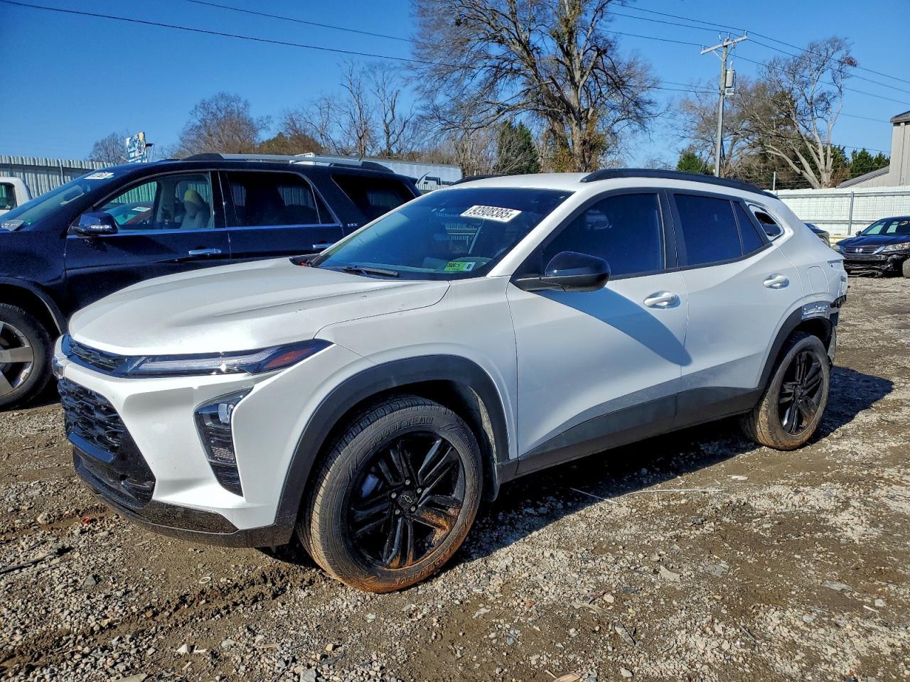 2025 CHEVROLET TRAX