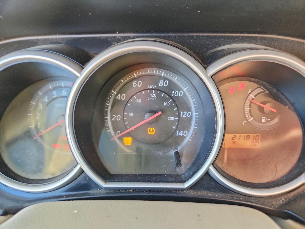 2010 NISSAN VERSA