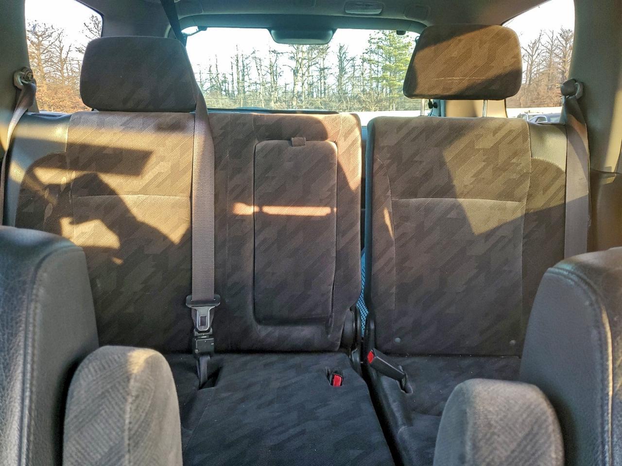 2004 HONDA CR-V