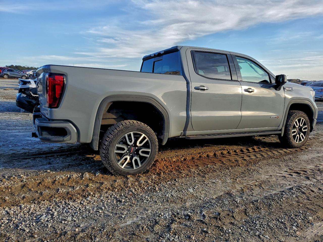 2024 GMC Sierra