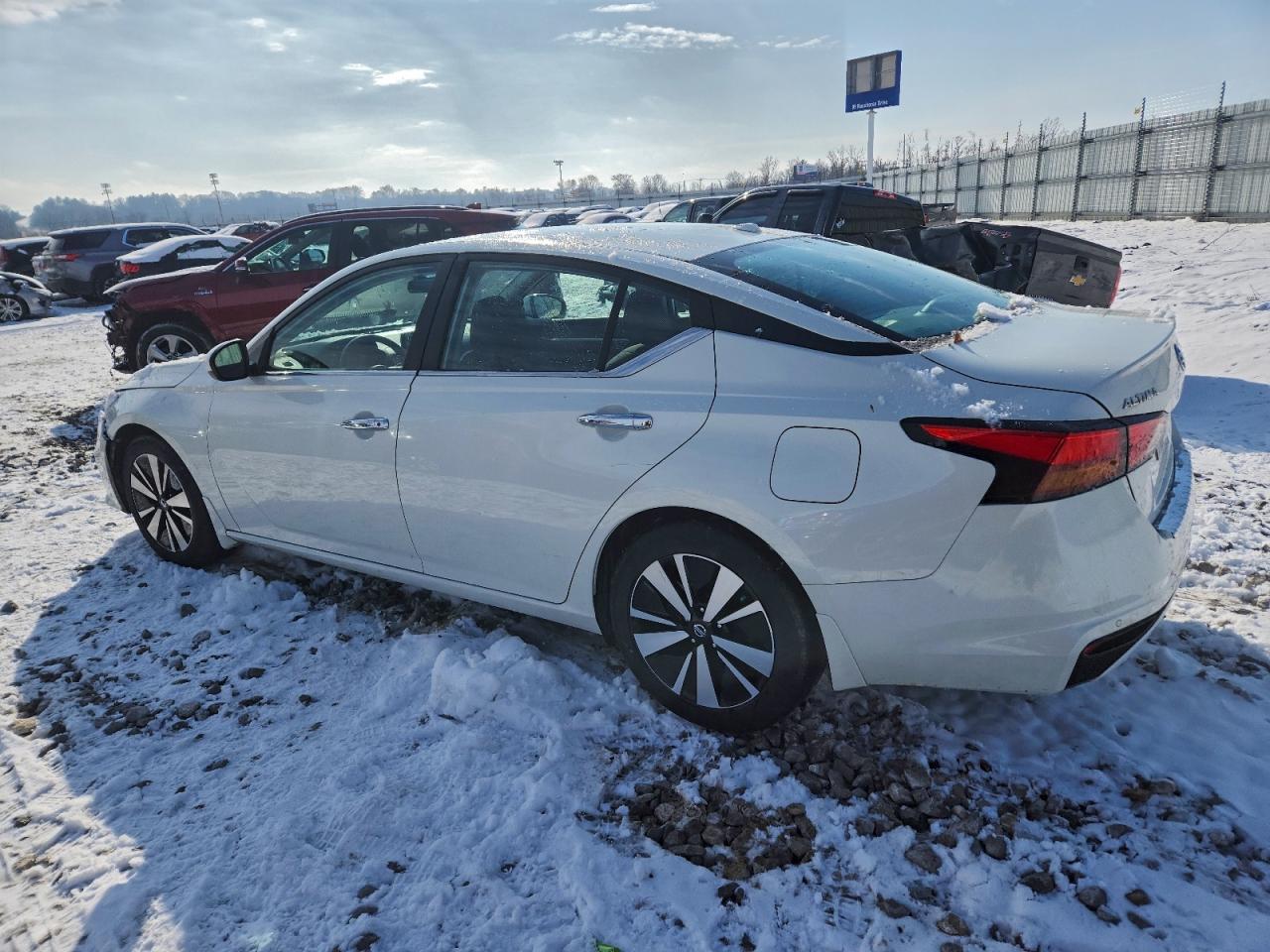 2022 NISSAN ALTIMA